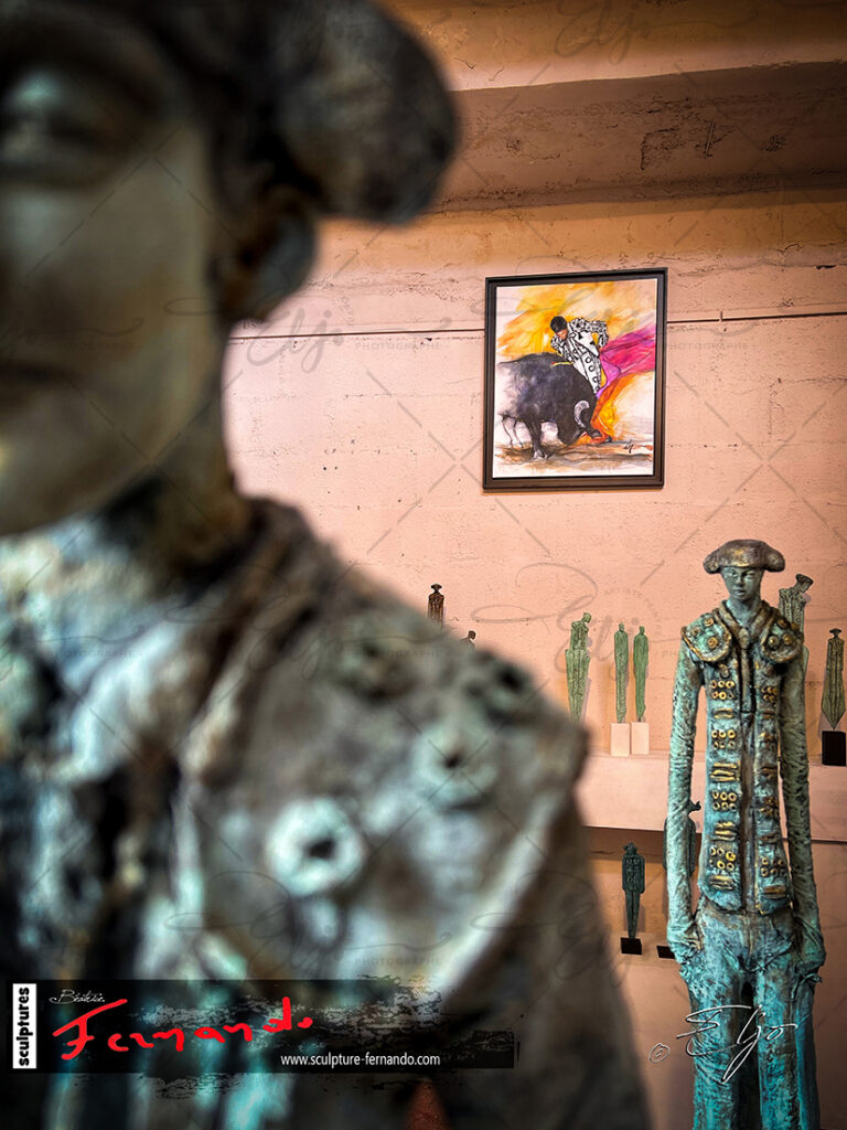 Exposition TAURINE - Photos Peintures
SCULPTURES ©béatice FERNANDO - Photos © ELJO - Tous droits réservés