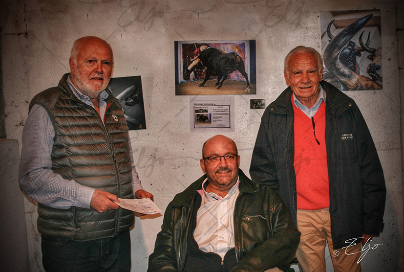 Exposition TAURINE - Photos Peintures
SCULPTURES ©béatice FERNANDO - Photos © ELJO - Tous droits réservés