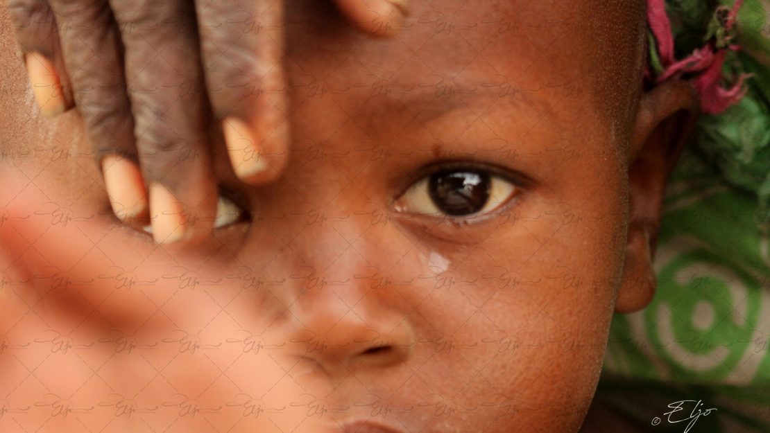 Copie de la photographie "Regard intense" réalisée par Eljo, artiste peintre photographe.